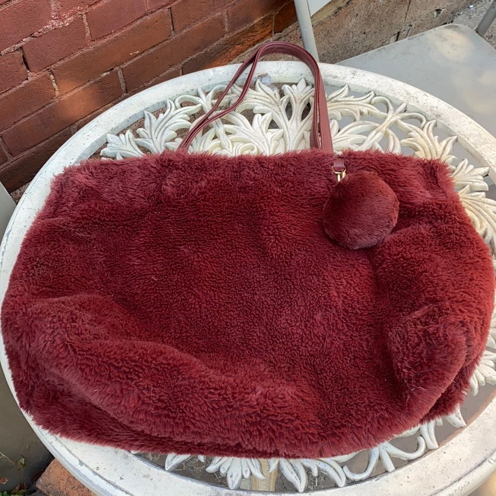 Fuzzy tote bag